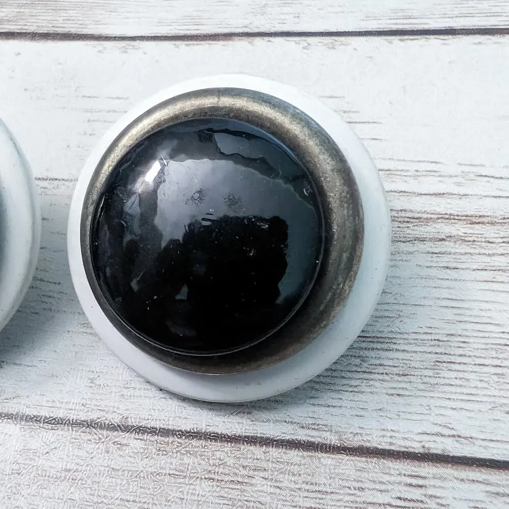 Vintage clip earrings
